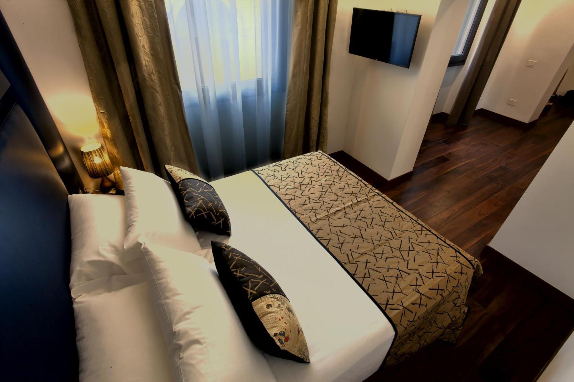 Palazzo Cartari Hotell Palermo Rom bilde